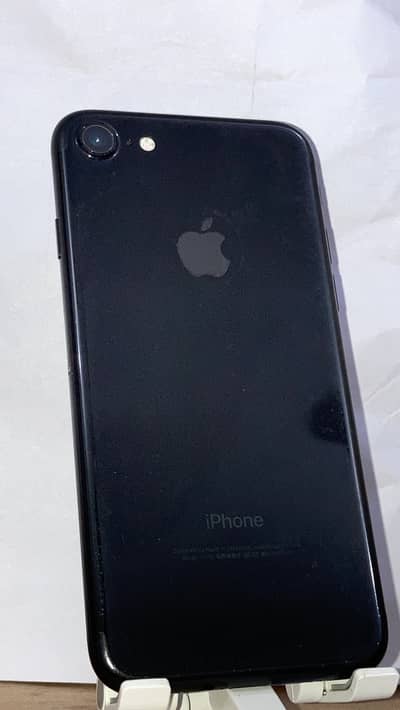 Apple iPhone 7