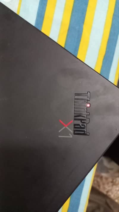Thinkpad fiber body 10/10 condition core i5