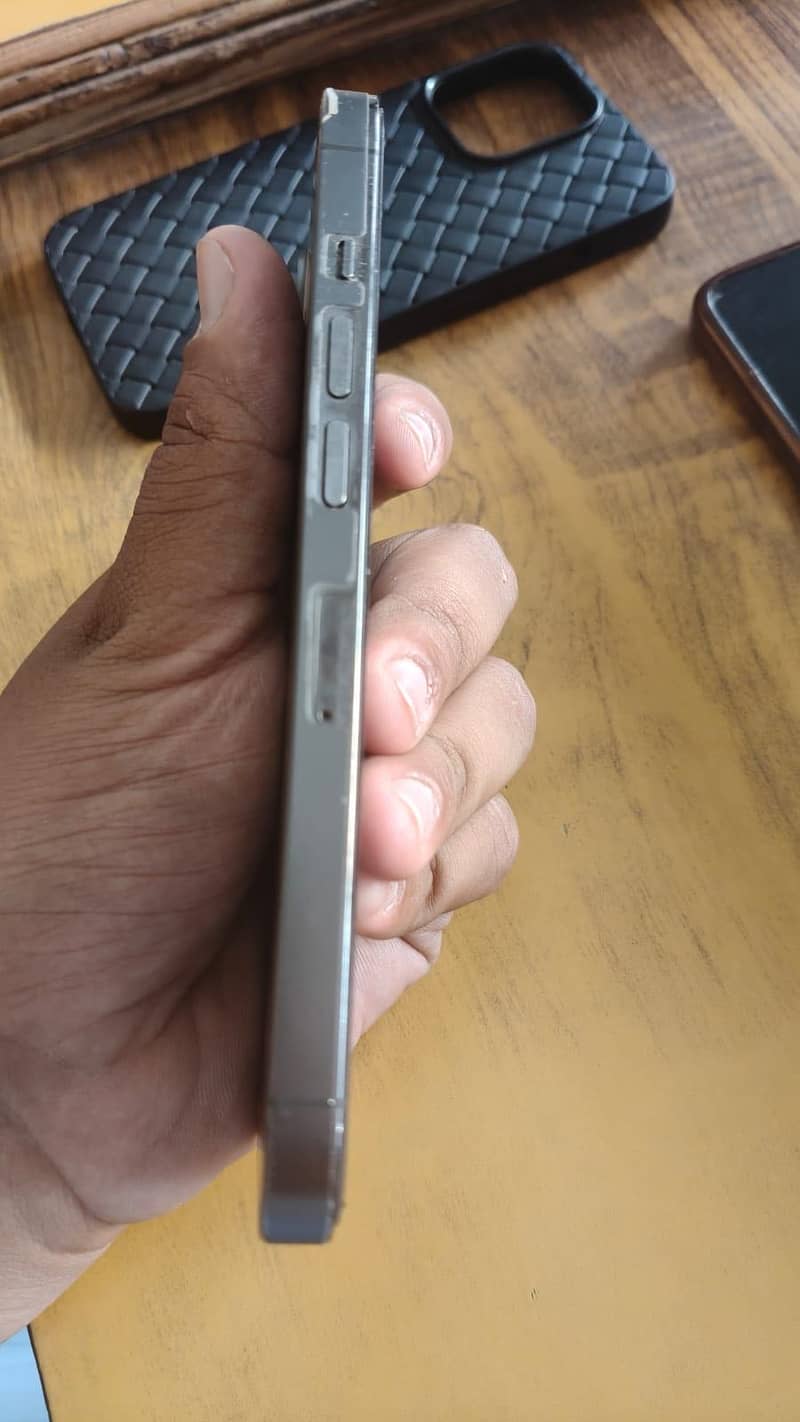 iPhone 13 pro 1