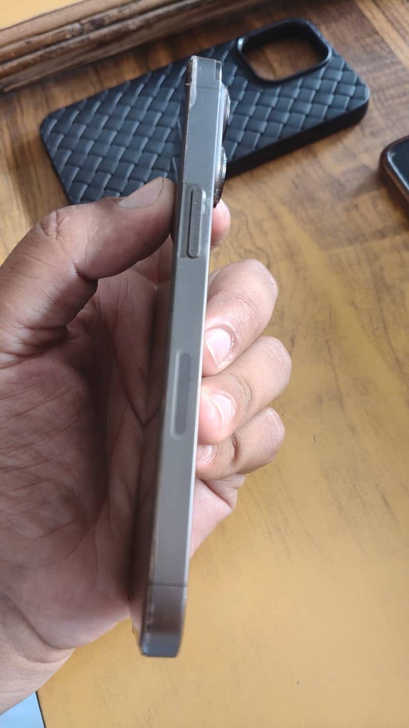 iPhone 13 pro 3