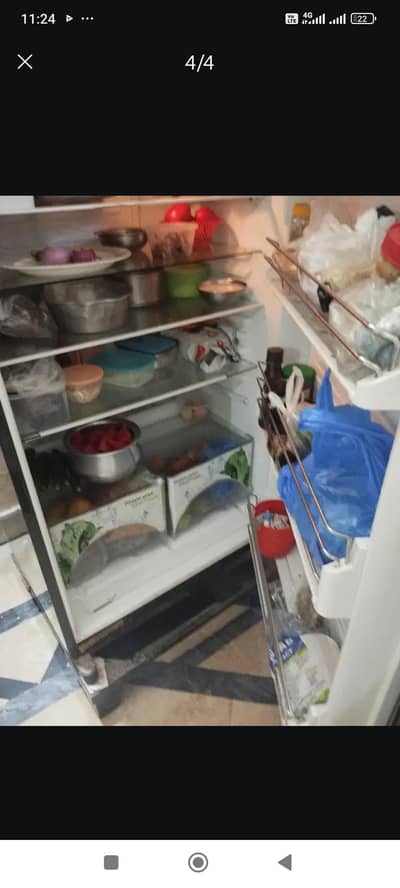 Dawlence medium size fridge