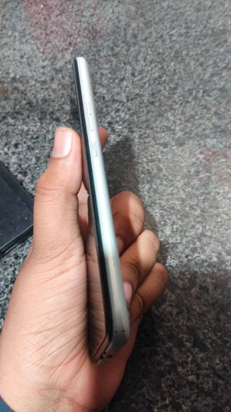 Tecno Spark 8C 2