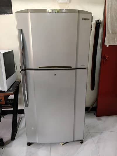 Toshiba Nofrost Full Size Refrigerator 21 Cu. Ft. (600 liters)