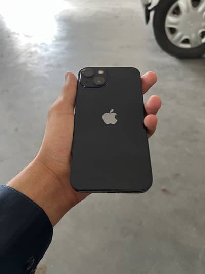 Apple iPhone 13
