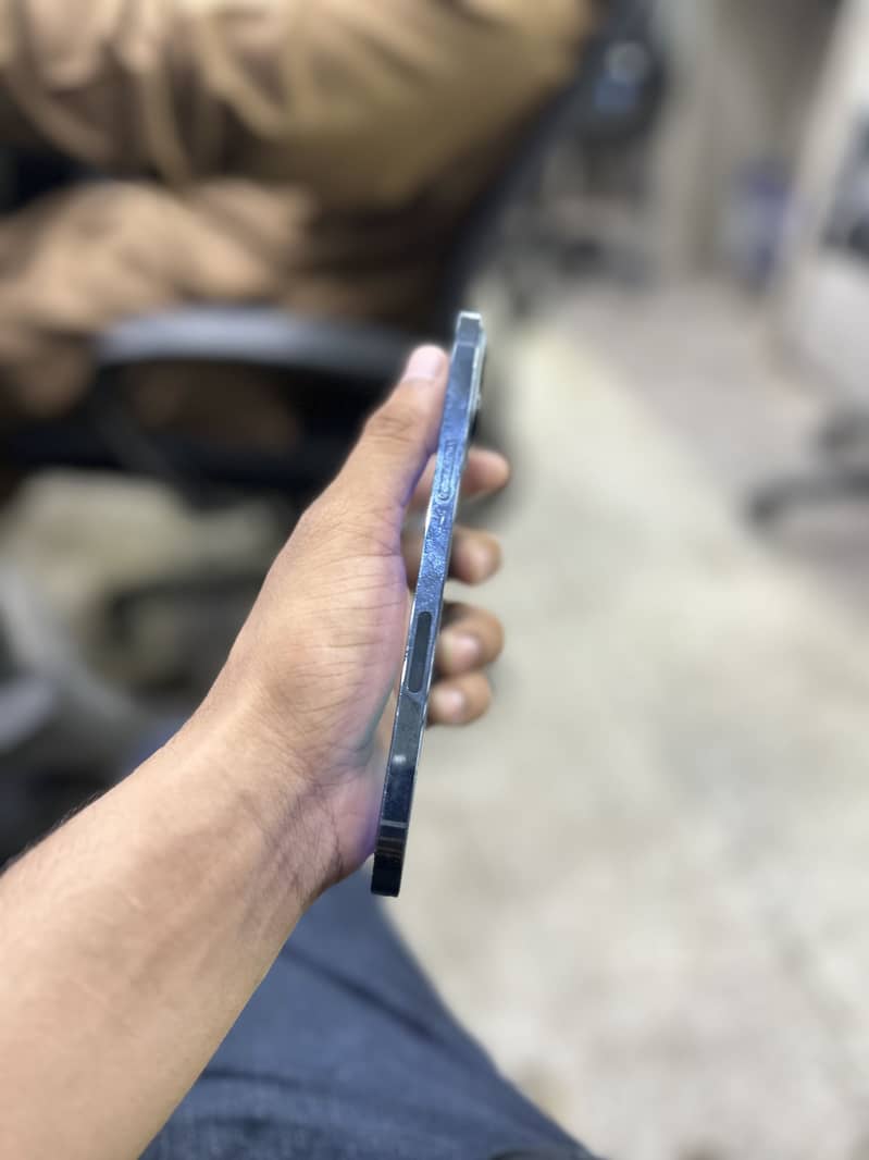 iphone 12pro max 1