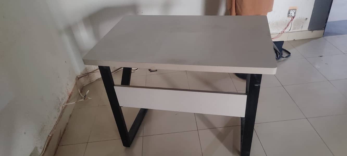 Office table 0