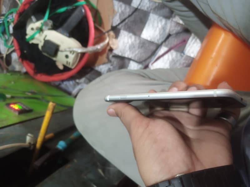 Apple iPhone SE 4