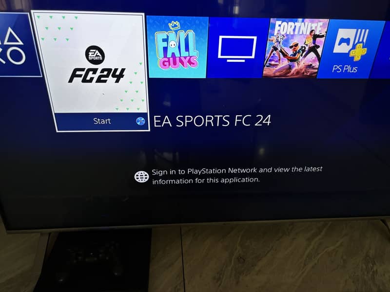 PS4 slim 1