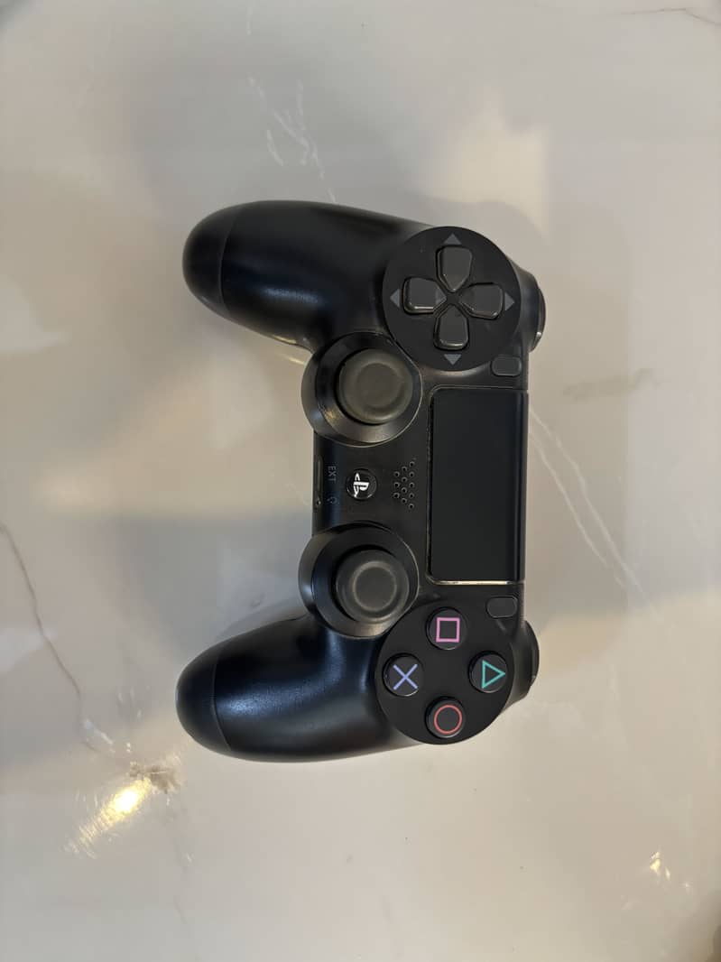 PS4 slim 3