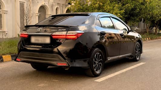 Toyota Corolla XLi 1.3 Manual (2020/2022) | Black Beauty Car | New