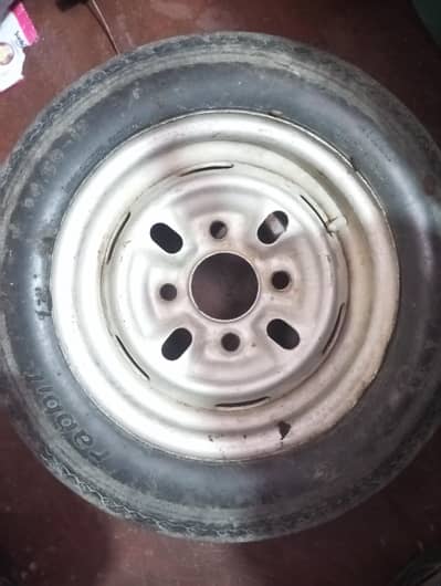 12 size tyre with rim and pilai for spekar
