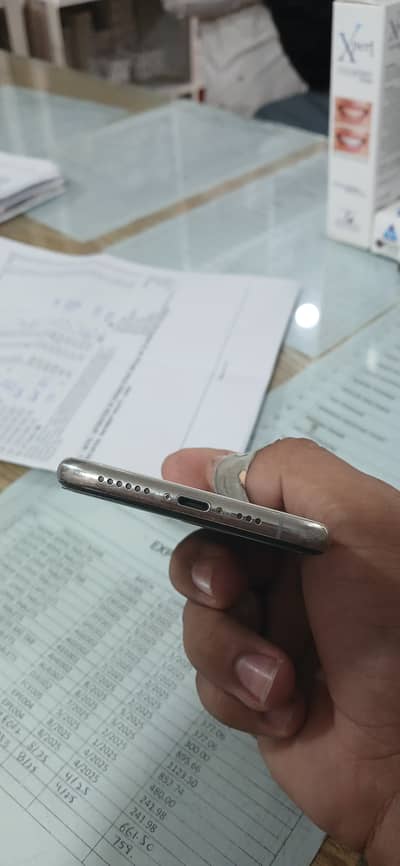 Apple iPhone XS