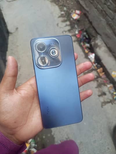 Infinix Hot 40i