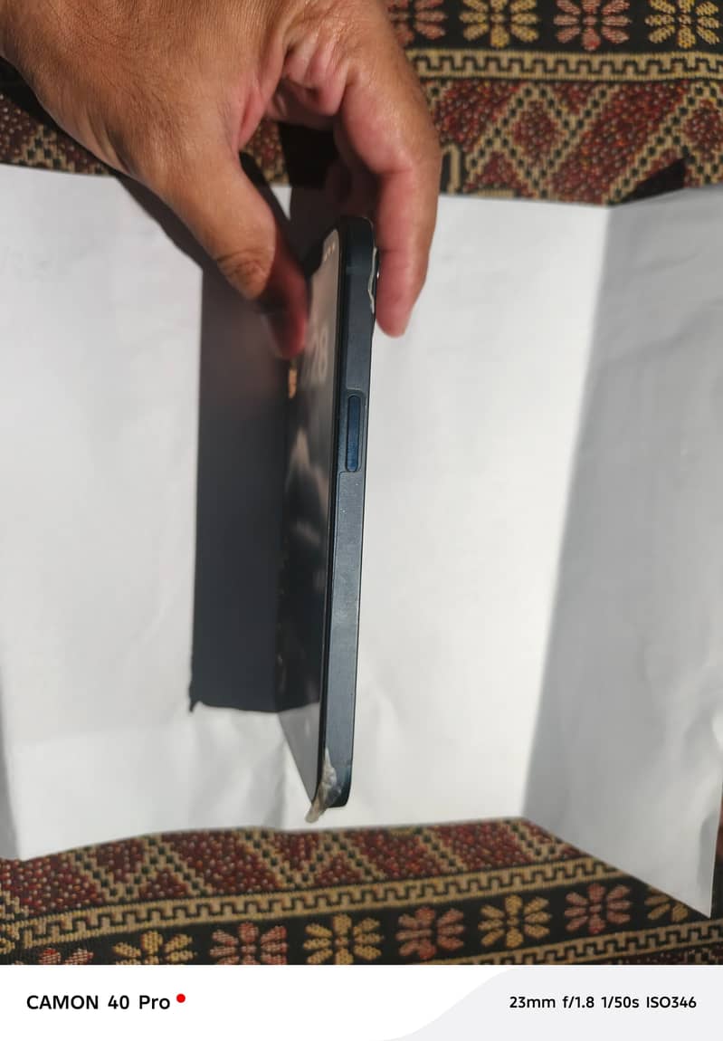 Apple iPhone 13 1