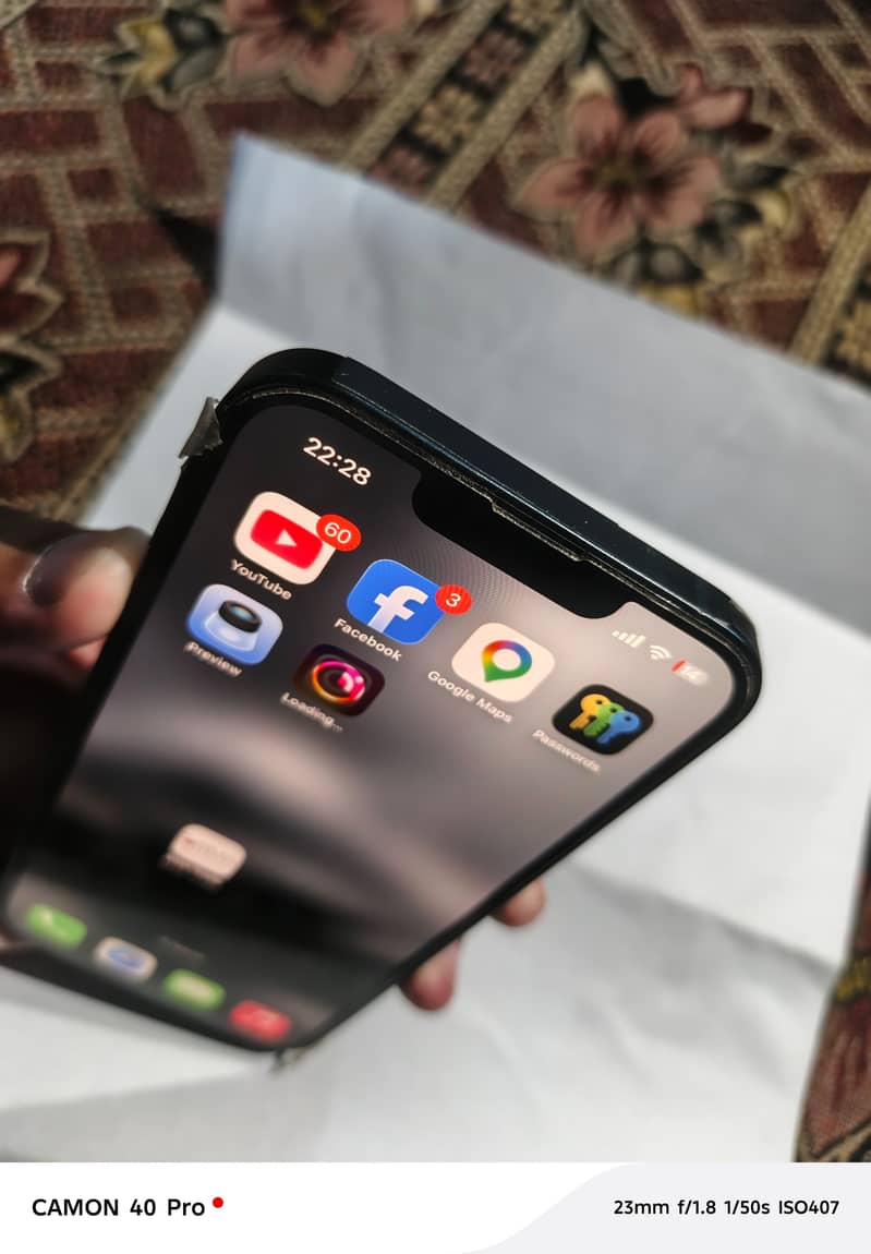Apple iPhone 13 6