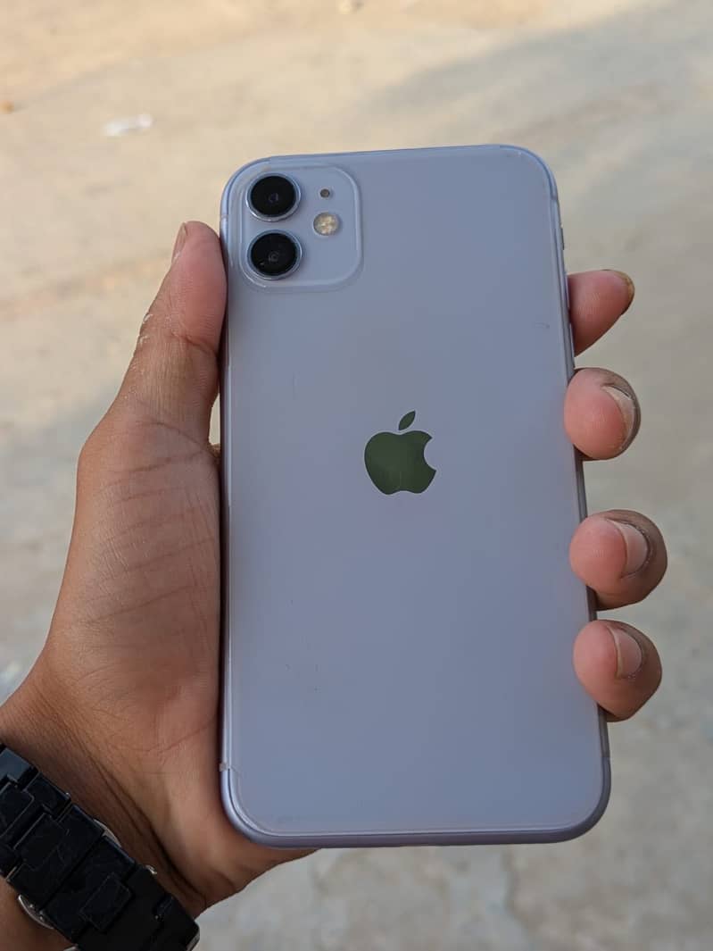Apple iPhone 11 0