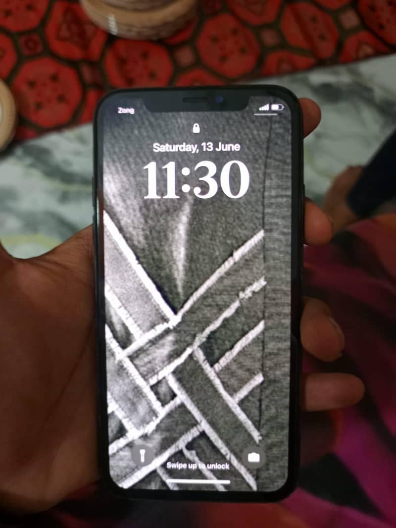 Apple iPhone X 0