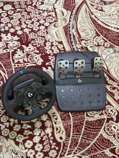 Logitech g293 steering wheel with gesr shifter