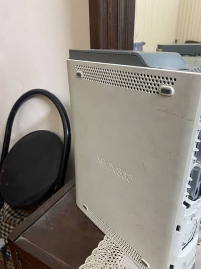 Xbox 360 jtag 500gb 80+ games just front body break