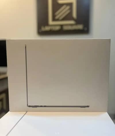 Apple MacBook Air M5 2026 13-inch 16GB 512GB Non Active Box Packed