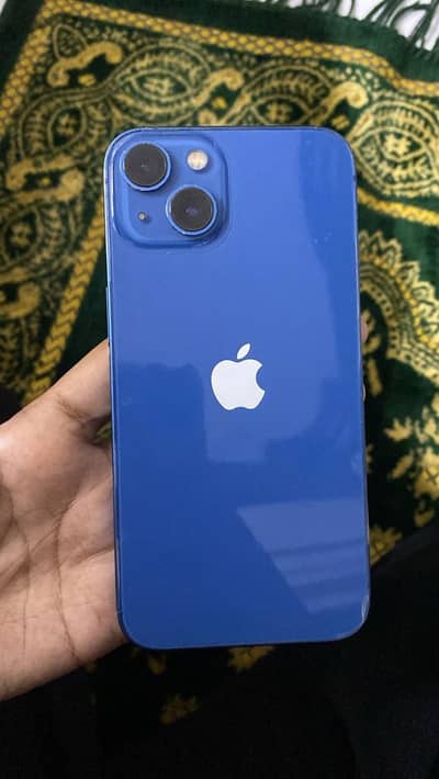Apple iPhone 13