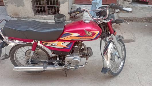 Honda 70 for sale abi nmb ni Laga huva