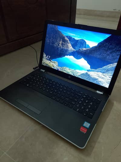 HP i5 - 7th Gen - 2gb Radeon Graphic Card