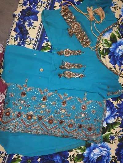 pre loved sari