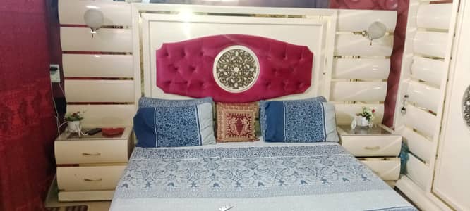 6 Piece Complete Deco King Size Bedroom Set - Lyari - Rs 2,50,000