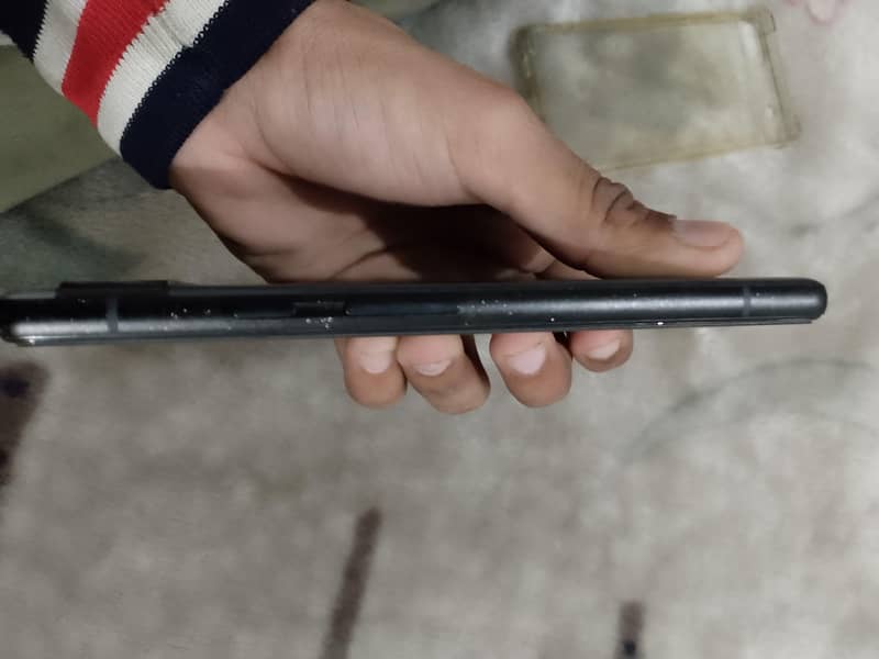 Google Pixel 6a. 3