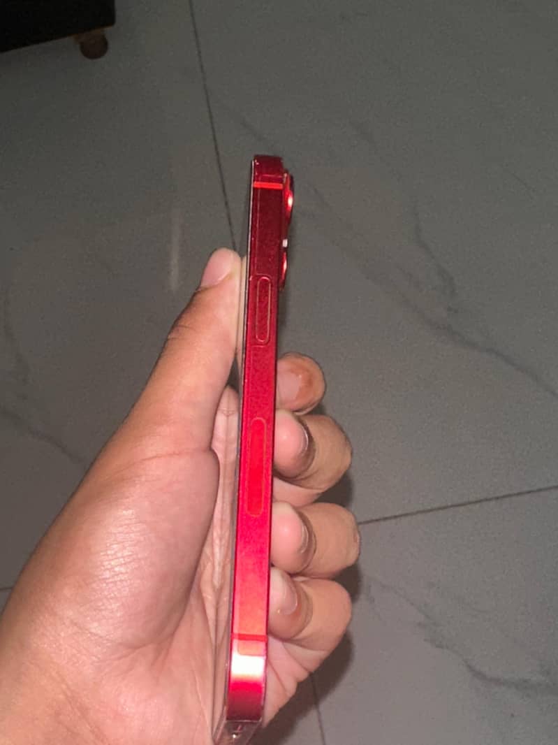 Apple iPhone 14 5