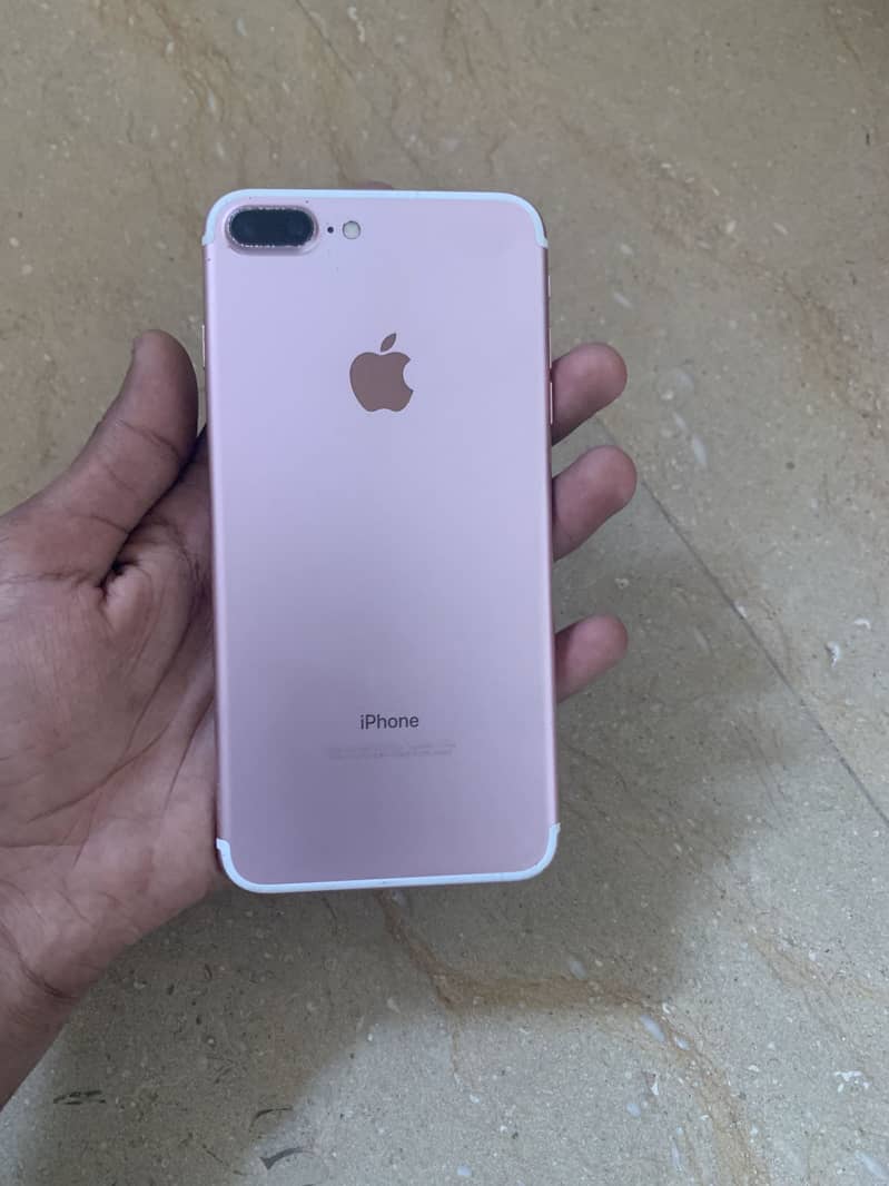 Apple iPhone 7 Plus 2
