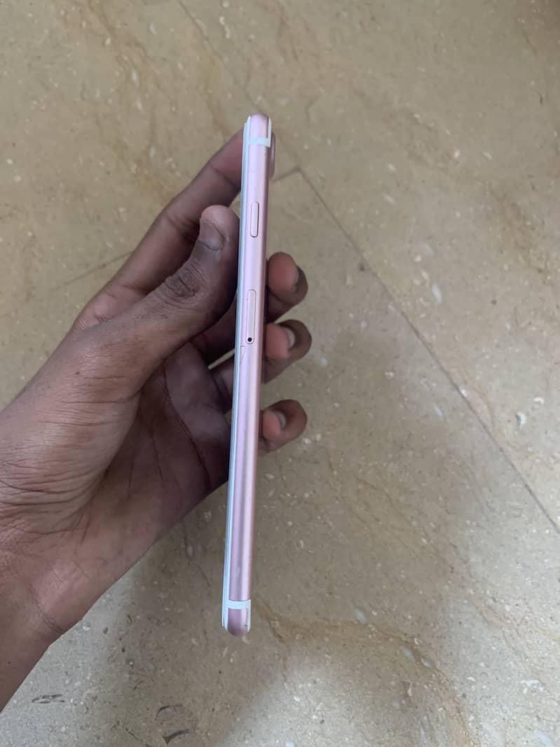 Apple iPhone 7 Plus 8