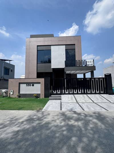 10 MARLA 3 BED BEAUTIFUL HOUSE AVILABLE FOR RENT