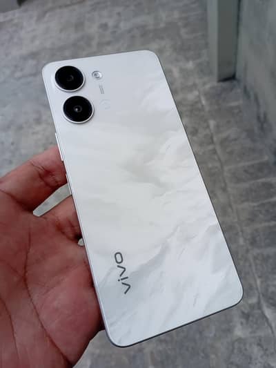 Vivo Y05 10by10 condition only phone