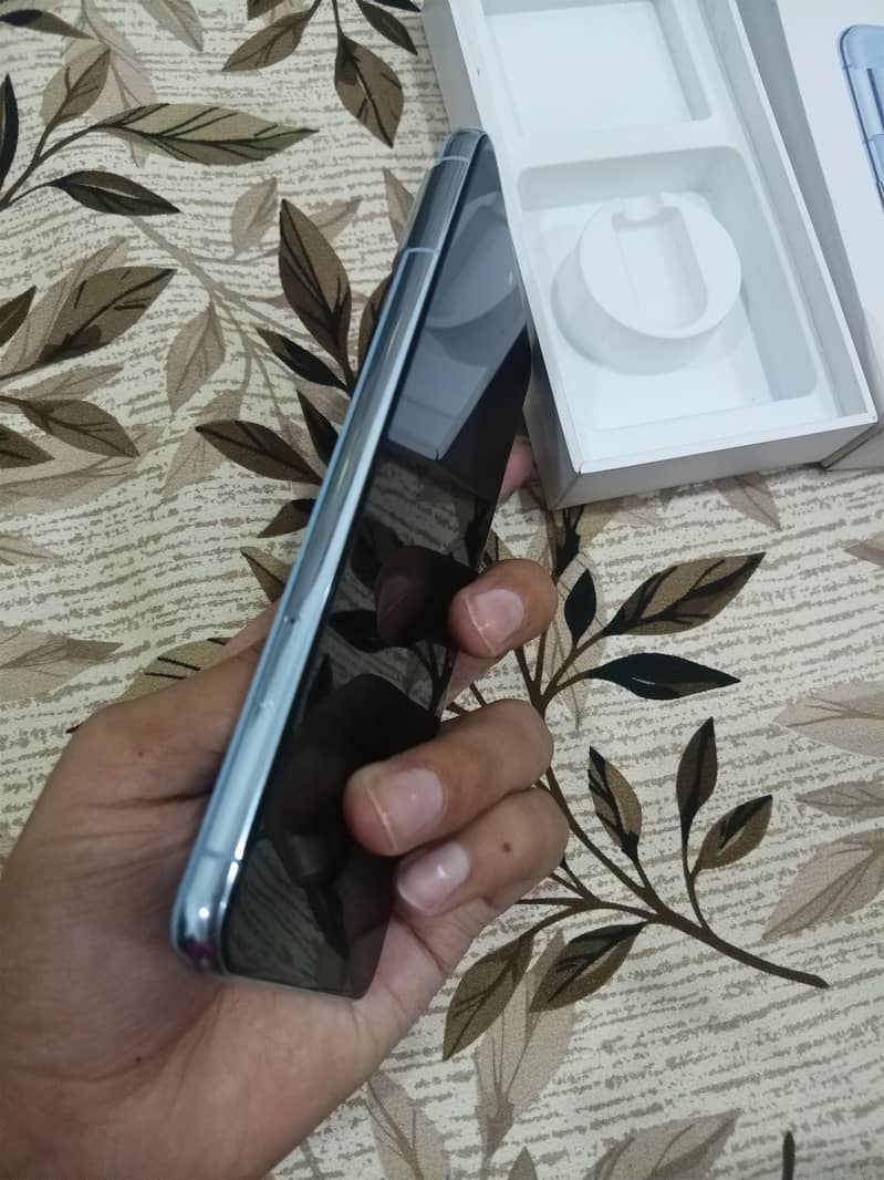 Google Pixel 8 Pro 4