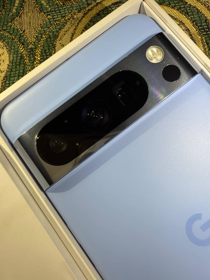 Google Pixel 8 Pro 10