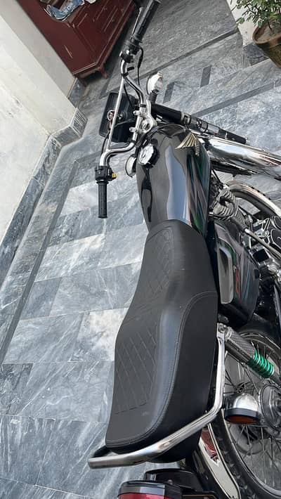 Honda 125 2023 Model Balck colour