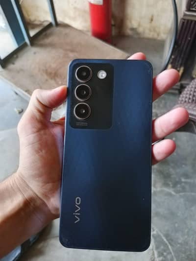 Vivo Y100