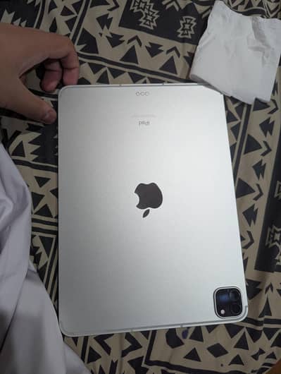 ipad pro M1 wifi+cellular
