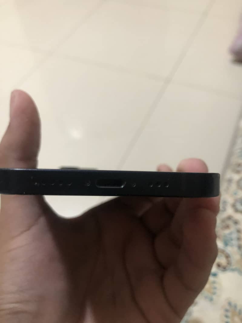 Apple iPhone 12 2