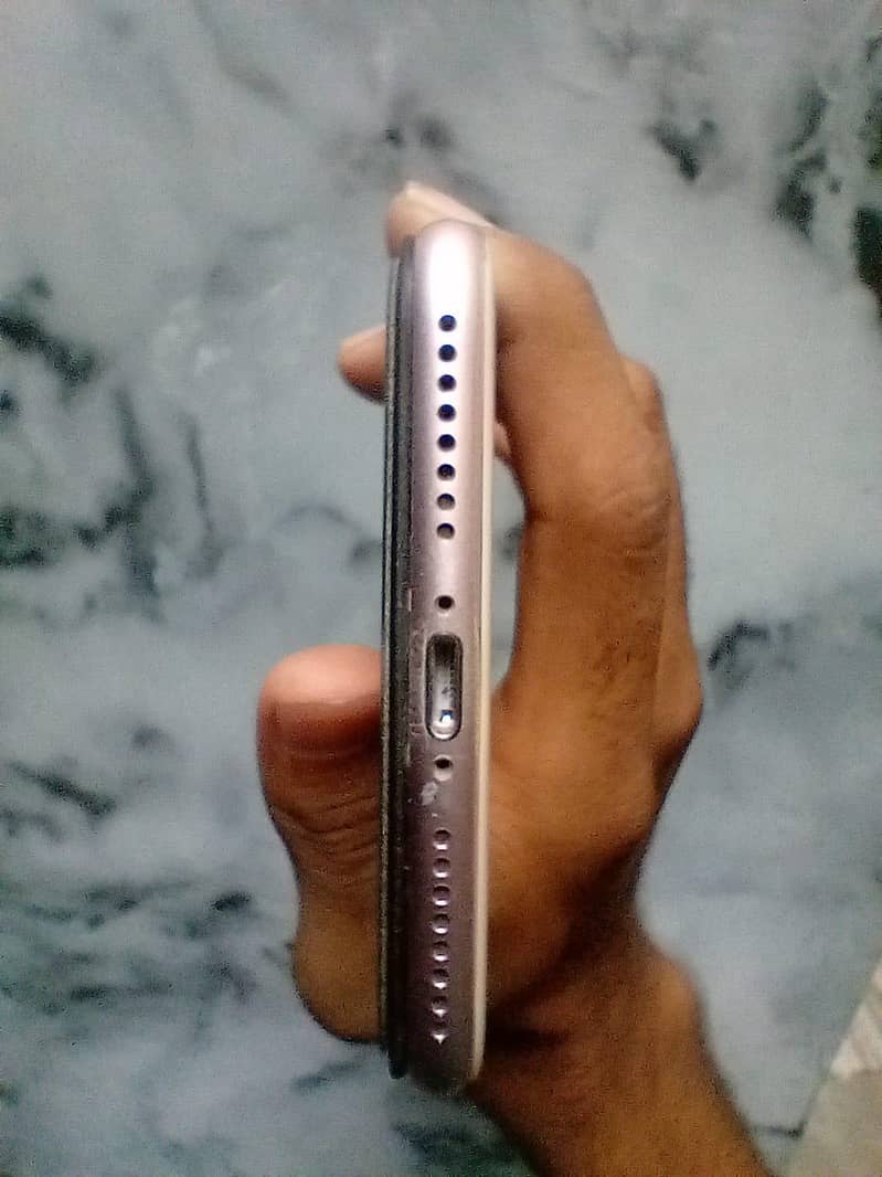 Apple iPhone 7 Plus 1