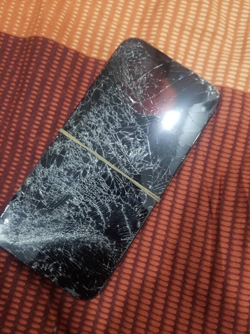 Apple iPhone 15 Pro Max 1