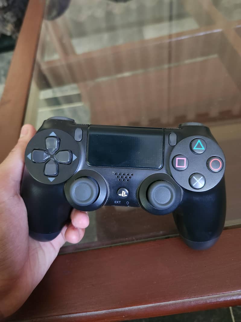 PS4 Controller Genuine 1