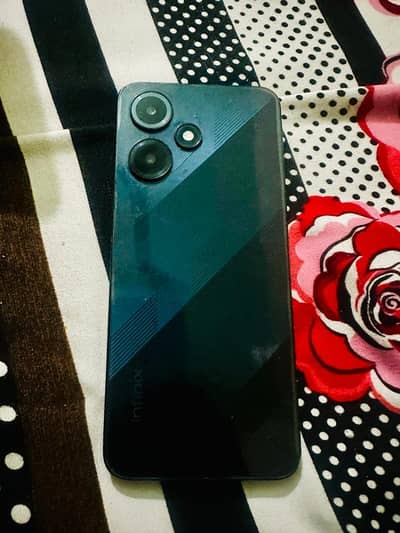 Infinix Hot 30 Play