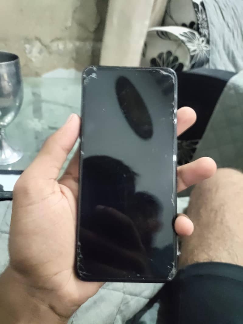 One Plus n20 1