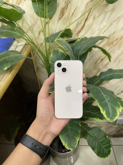 Apple iPhone 13