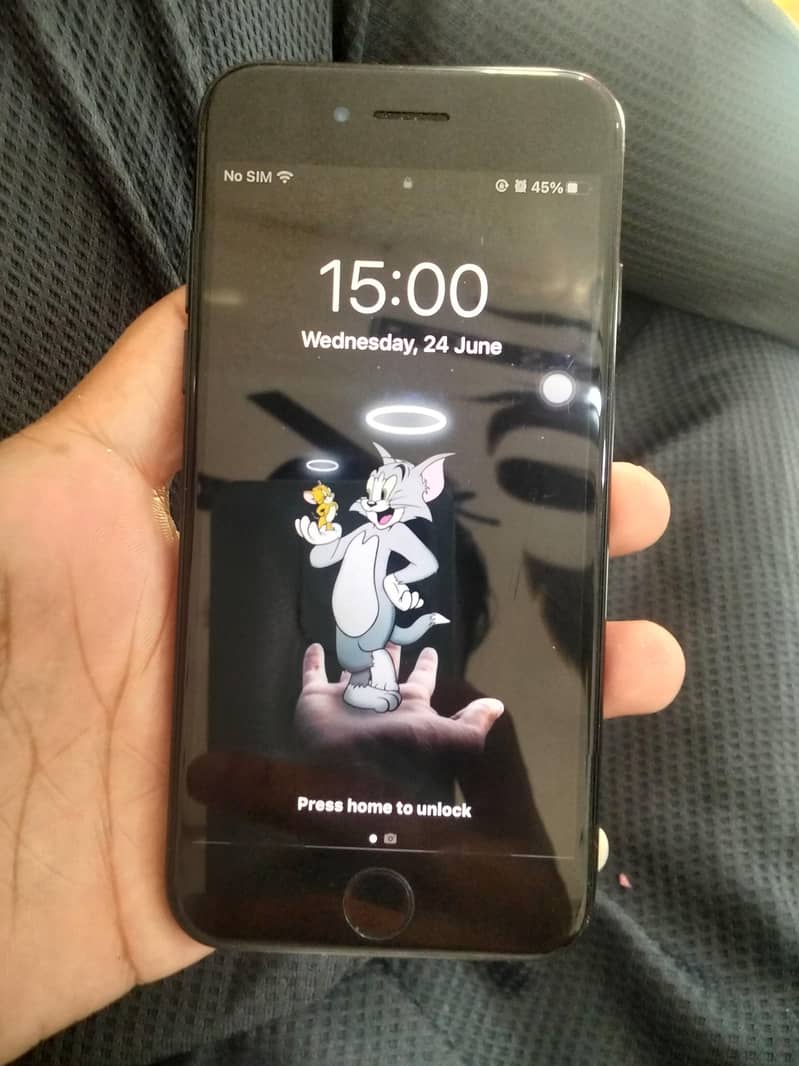 Apple iPhone 7 4