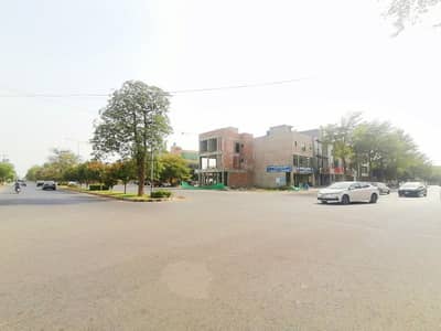 Prime Location 1 Kanal Spacious Residential Plot Is Available In Valencia - Block C1 For Sale
