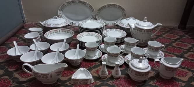 Dinner set